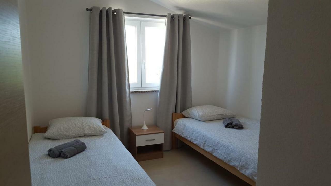 Apartmani Vrdoljak Malinska Eksteriør billede
